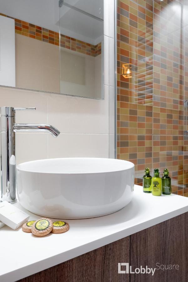 Herod Apartment By Lobbysquare Athens Ngoại thất bức ảnh